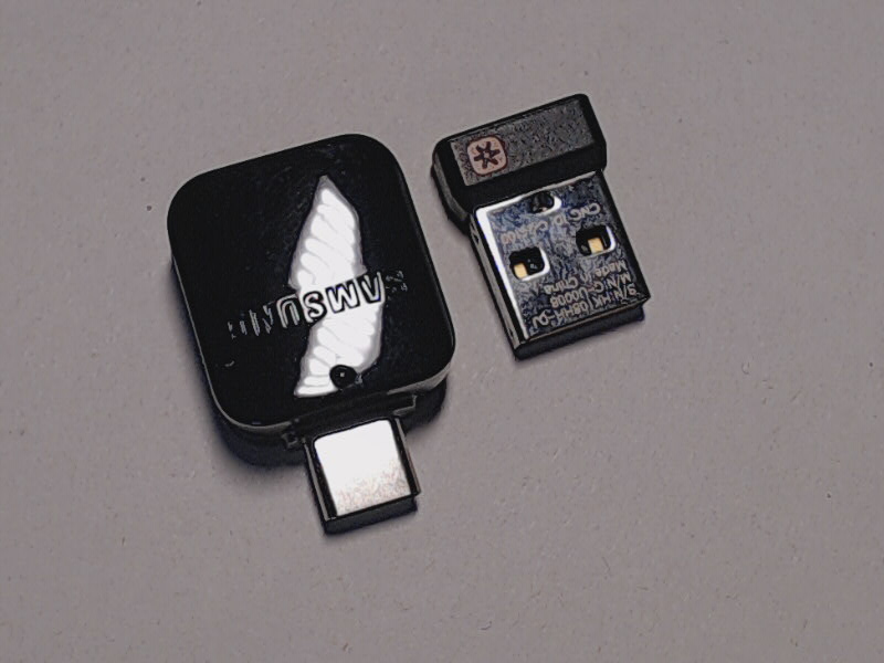 Reciever uns USB-A / USB-C Adapter