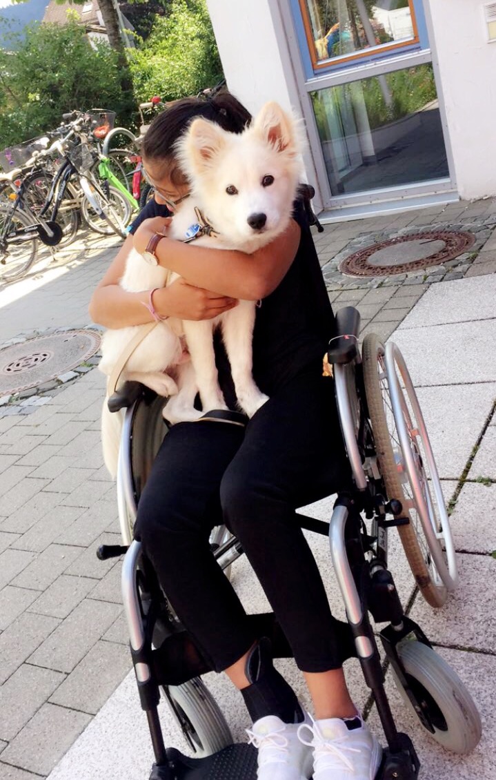 Ein erkrankte berichtet über eine genetische Erkrankung und ihr Leben damit.